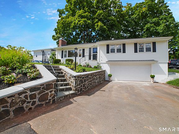 2nd image of 24 Vermont Terrace