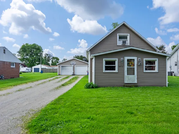 10713 Lafayette St, Shirley, IL 61772