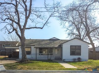 2006 N Wheeler St, Victoria, TX 77901