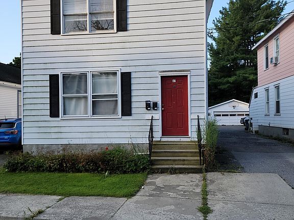 2nd image of 37 Round Lake Ave Unit 2