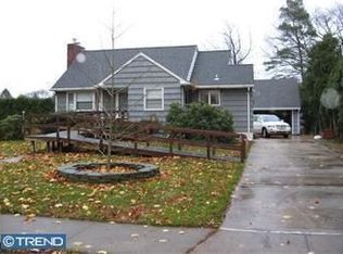 222 Vetterlein Ave, Hamilton, NJ 08619