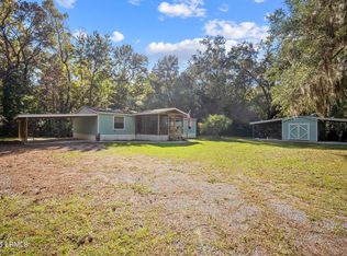 976 Sams Point Rd, Beaufort, SC 29907