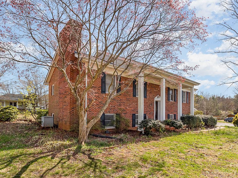 3068 Wilkesboro Hwy, Statesville, NC 28625 | Zillow