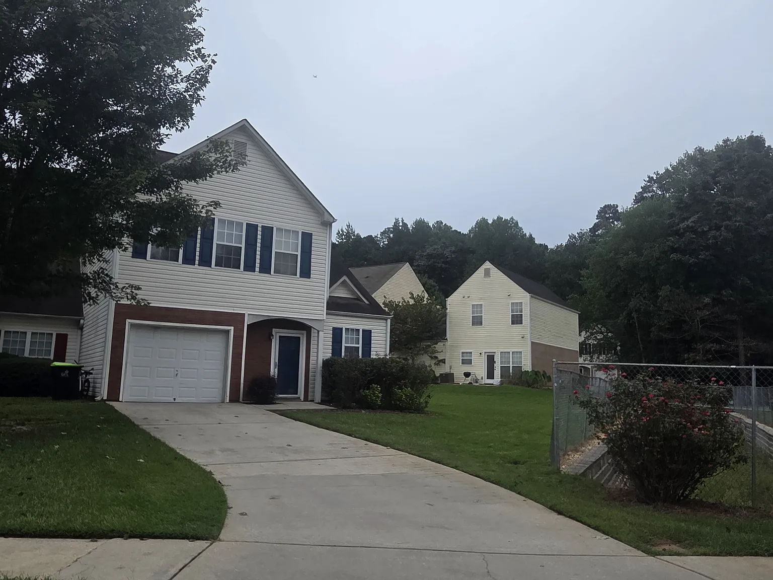 3 bed, 2.5 bath, 1734 sqft, $1,950 — Photo 1
