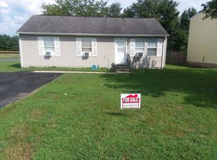 320 School St, Greensboro, MD 21639