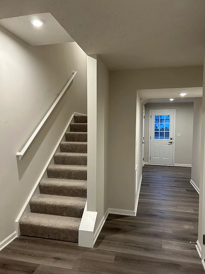 3 bed, 2.5 bath, $1,900 — Photo 2