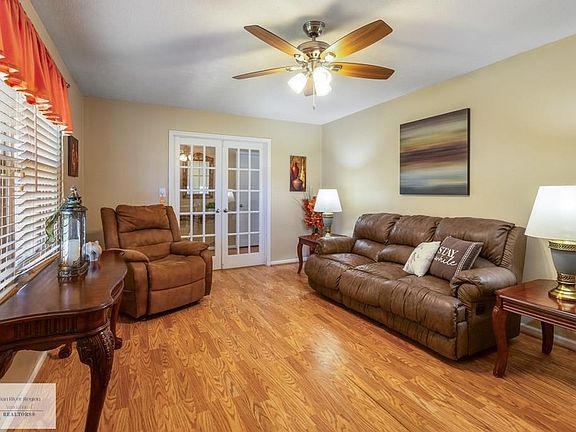 4th image of 6038 Kenridge Cir