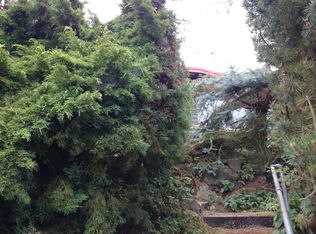 5549 SW Campbell Pl, Seattle, WA 98116