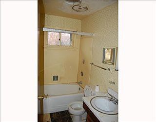 3rd image of 318 W Vincent St