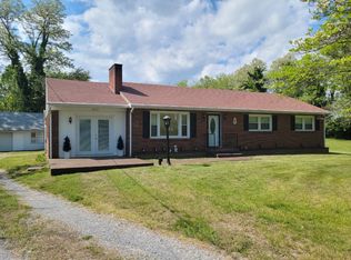 2702 Radford Rd NE, Roanoke, VA 24012