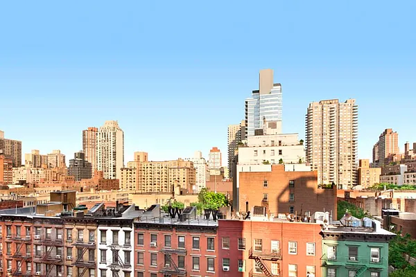 Sold by Town Residential | media 15