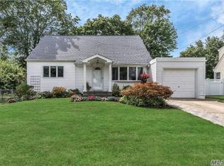 2710 Wilddale Rd, Baldwin, NY 11510