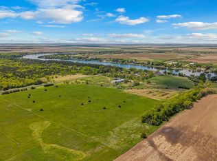 37926 127th St, Aberdeen, SD 57401