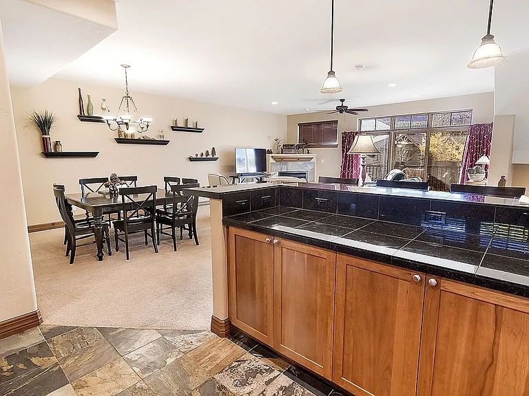 44 Linden Ln — Photo 11