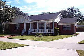 1st image of 109 W Davis Blvd