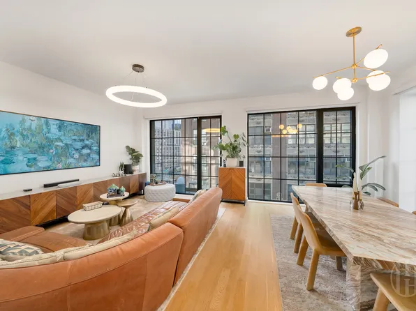 441 West 37th Street image 1 of 13