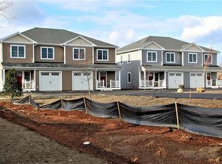 308 Chases Ln #2, Middletown, RI 02842