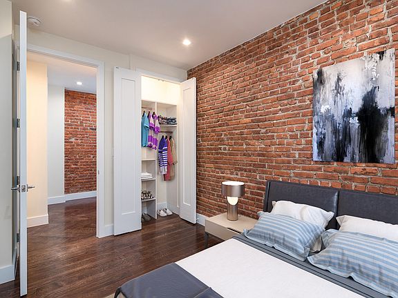 2nd image of 921 Washington Ave #134