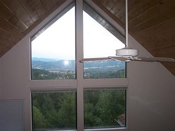 5th image of 3502 Primrose Dr