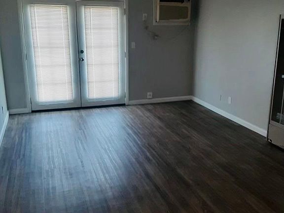 5th image of 3711 Morse Ave #37