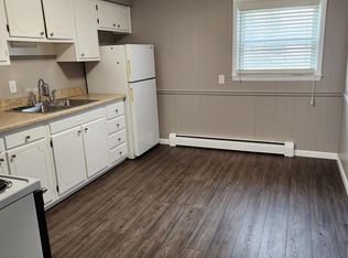 915 E Main St APT 2, Paw Paw, MI 49079