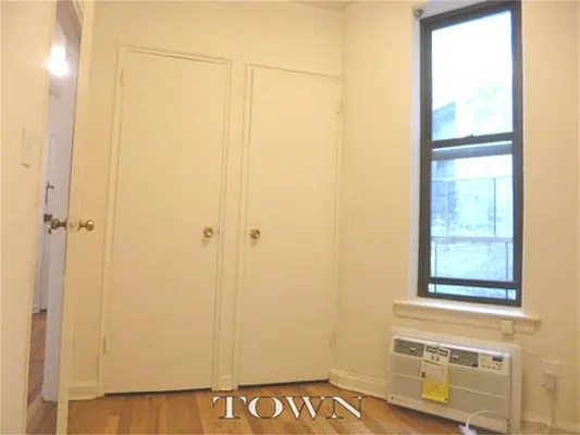 Rented by Town Residential | media 9