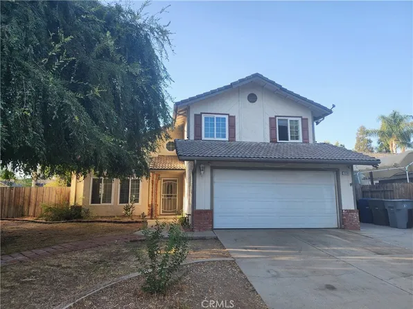 2259 Stuart Ave, Clovis, CA 93611