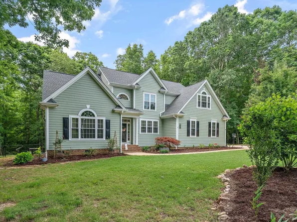 1012 Chesters Hollow Dr, Raleigh, NC 27603