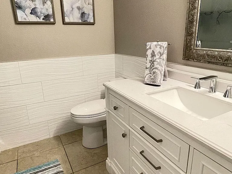 9233 W Highland Ave — Photo 24