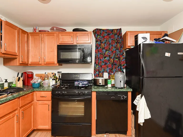 5657 N Magnolia Ave #EG — Photo 2