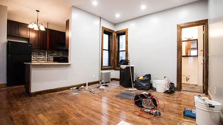 Rented by Compass | media 23