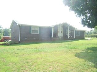 74 Green Acres Rd, Griffin, GA 30224