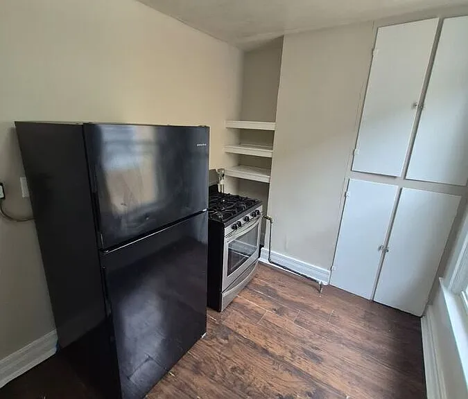 215 Elm St #3 — Photo 3