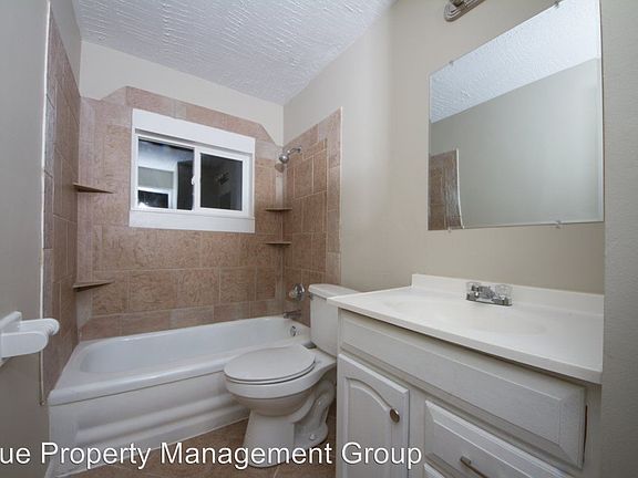 5th image of 2117 Detroit St