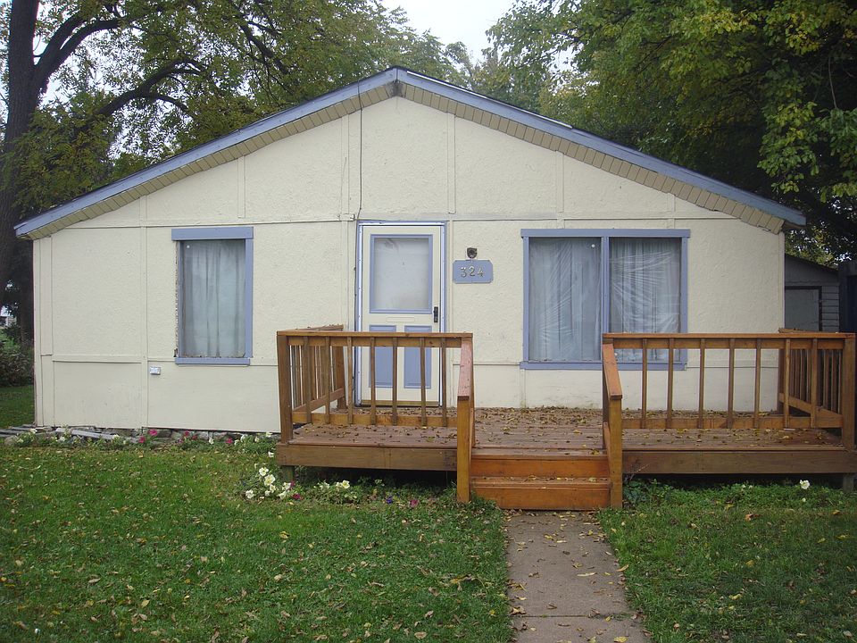 1st image of 324 Blaine Ave