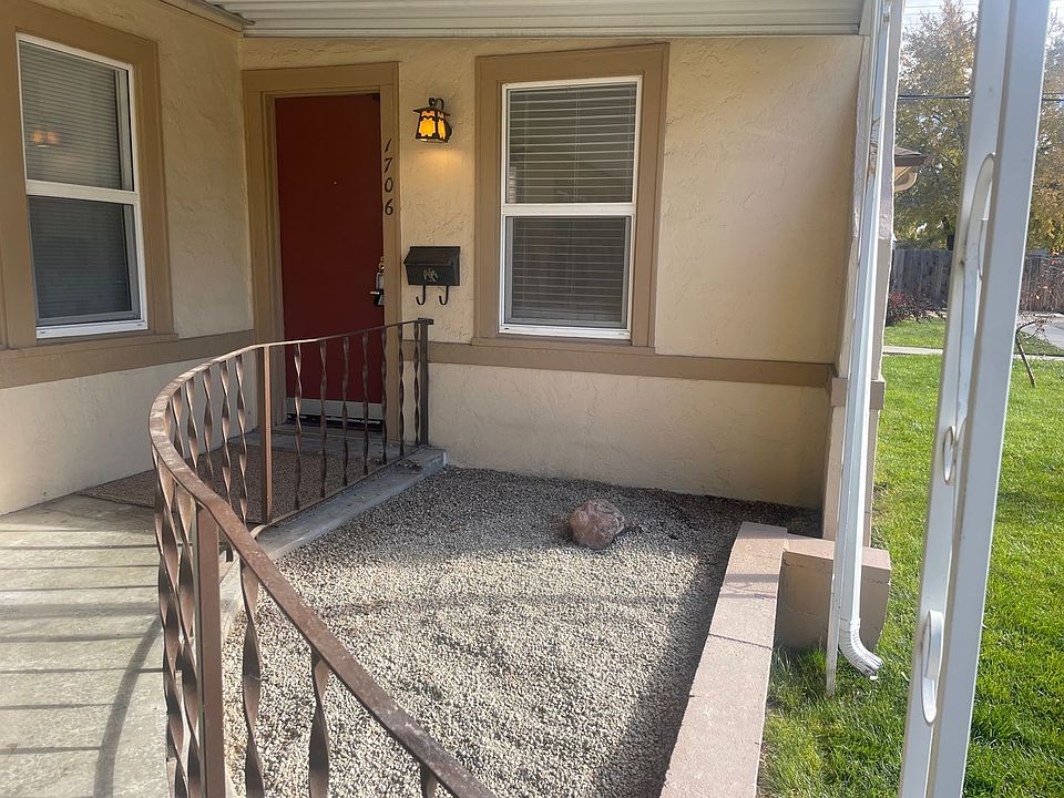 1st image of 1706 4th St S