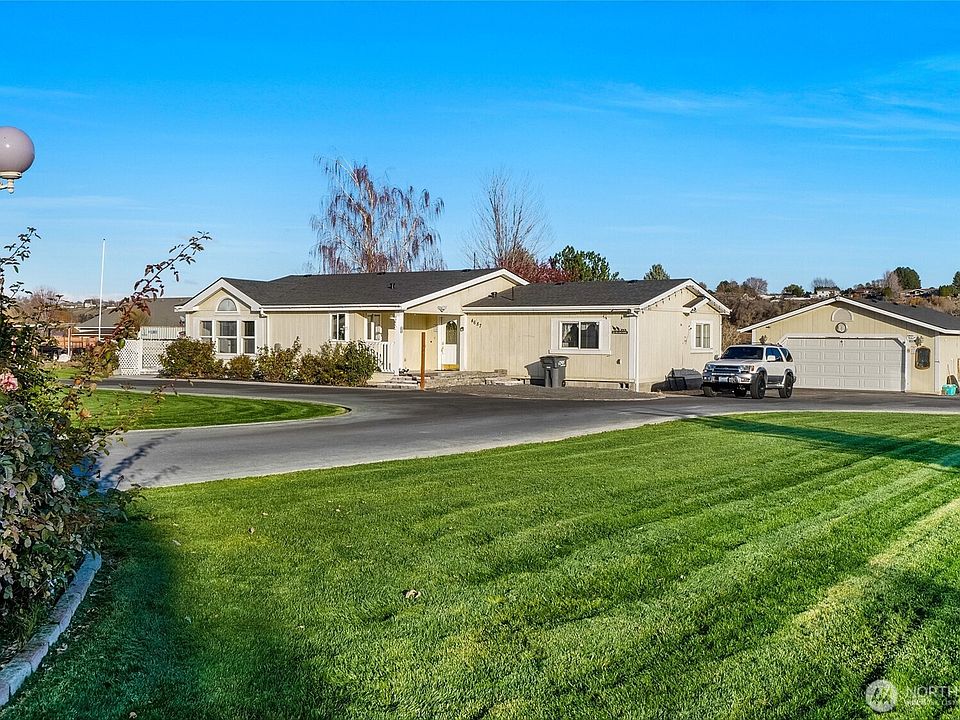 piii♡ 4687 Covey Lane, Moses Lake, WA 98837 - MLS# 2456132 - Coldwell Banker