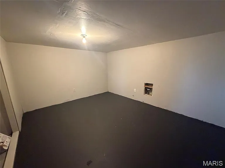 9413 Corregidor Dr — Photo 15