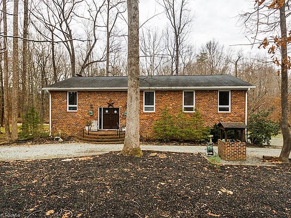 4th image of 862 Wiltshire Dr