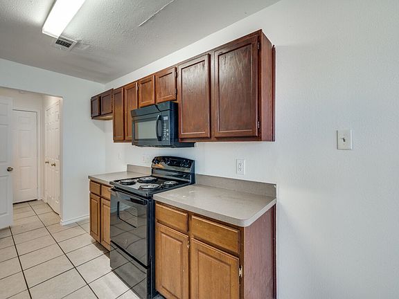 4th image of 4516 Alamosa St