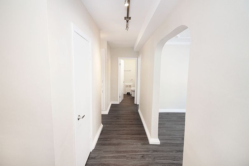 Winnipeg Apartment for rent - 2 Bedrooms — photo 13