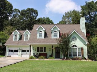 1000 Burning Bush Dr, Loganville, GA
