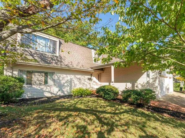 301 Lake Forest Ln, Charlottesville, VA 22901