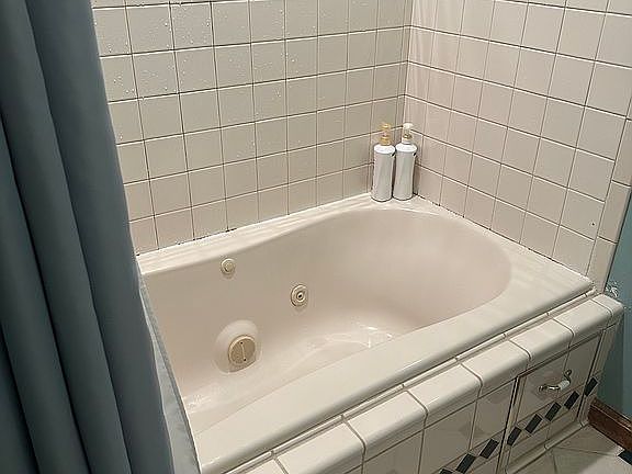 Master BR private bathroom