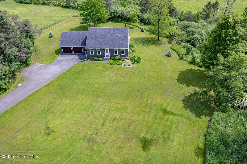 2nd image of 286 Humphrey Road