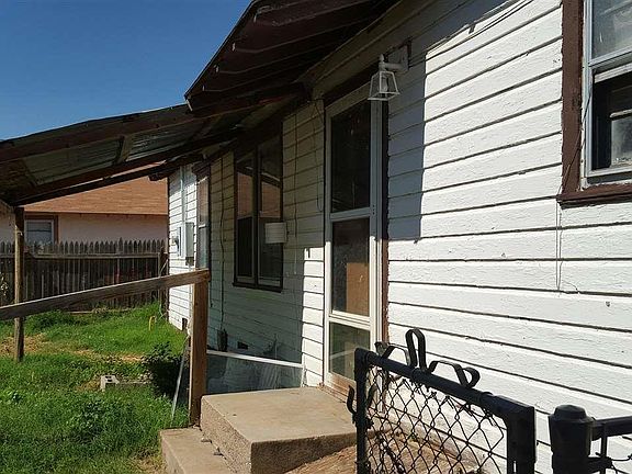 3rd image of 1204 Wallace St