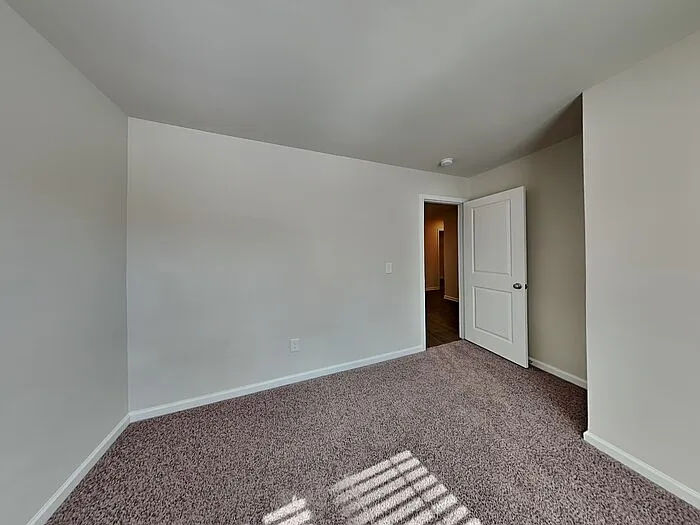 317 Crooked Pine Ct — Photo 15