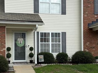4150 Dudleys Grant Drive #B, Winterville, NC 28590