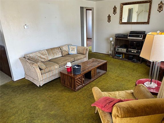 2nd image of 1800 McCully Rd