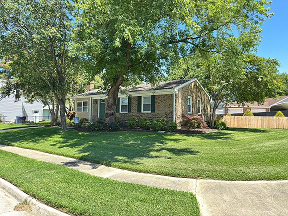 House front right
